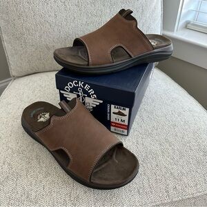 Dockers NIB Men’s BARLIN Dark Tan Comfort Slides Size 11